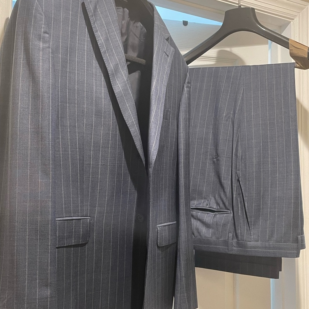 Zane Dark Gray Striped Men's Suit